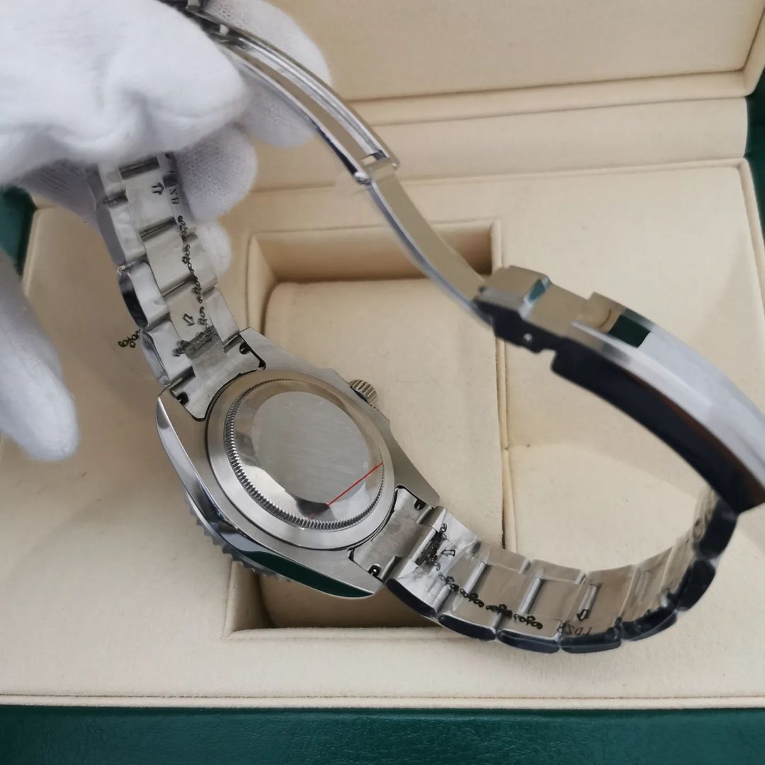 ROLEX SUBMARINER CRAVEJADO - 300m - Imagem 5