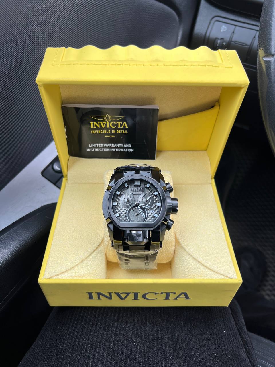 Invicta Bolt Zeus Men